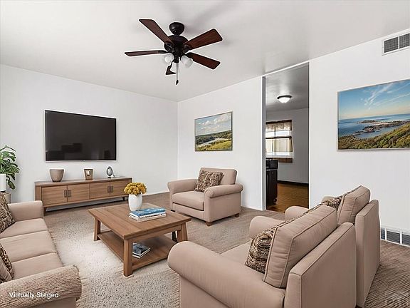 4th image of 3601 Fairfield Ln