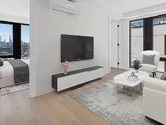 2nd image of 60 W 125th St #605