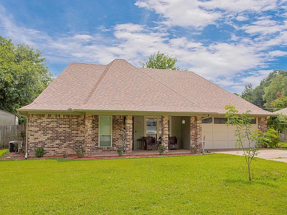 2nd image of 1204 Corey Dr