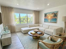 1258 Marseille Dr, Miami Beach, FL