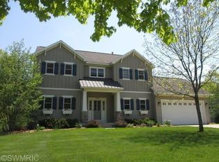 4860 Sundial Dr NE, Grand Rapids, MI 49525