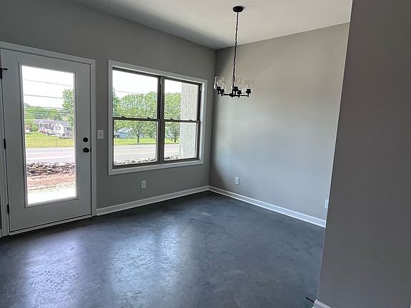 3rd image of 885 E Baddour Pkwy #7