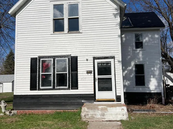 407 2nd St NE, Little Falls, MN 56345