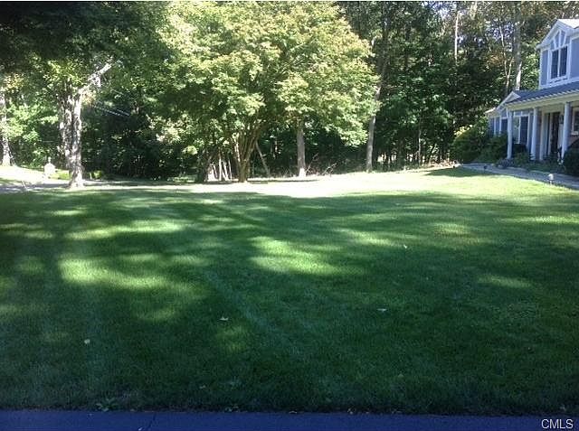 2 Singing Woods Ct, Norwalk, CT 06850 | Zillow