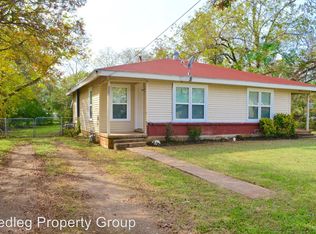 203 Madison St, Cleburne, TX 76033