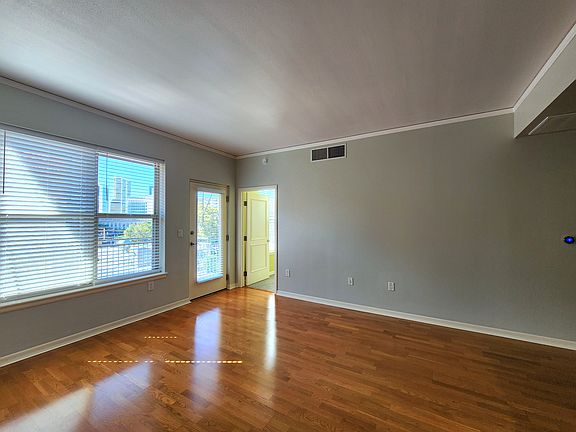 3rd image of 1975 N Grant St Unit 308
