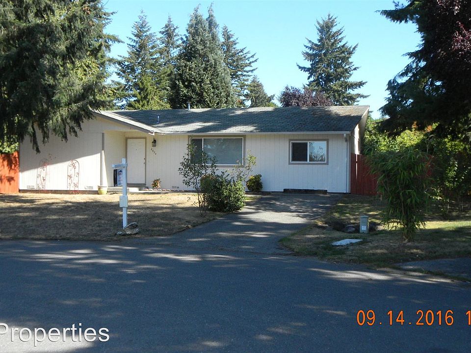 1st image of 8624 Queets Dr NE