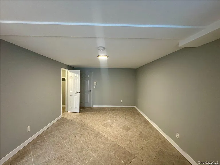 470 E Broadway #A8 — Photo 5