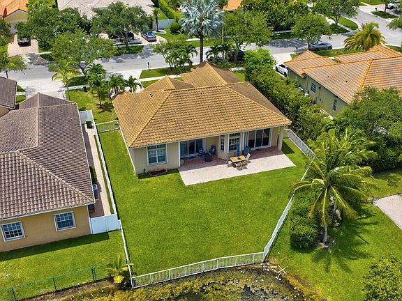 5th image of 16483 NW 12th Street