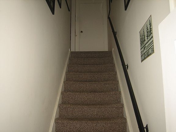 4th image of 100 Connetquot Ave APT 2