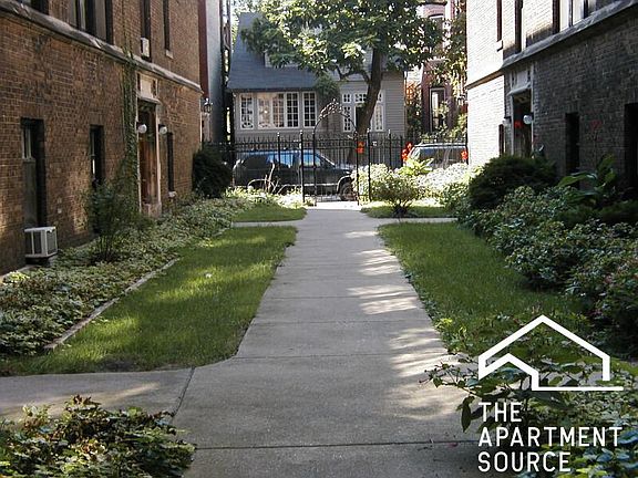 2nd image of 3163 N Hudson Ave #635j9gxsw