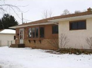 2633 2nd St N, North Saint Paul, MN 55109