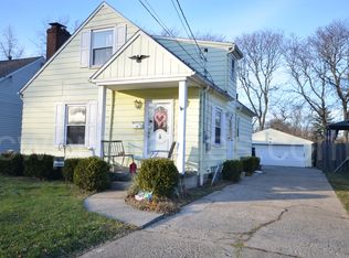 1573 Bronson Rd, Akron, OH 44305