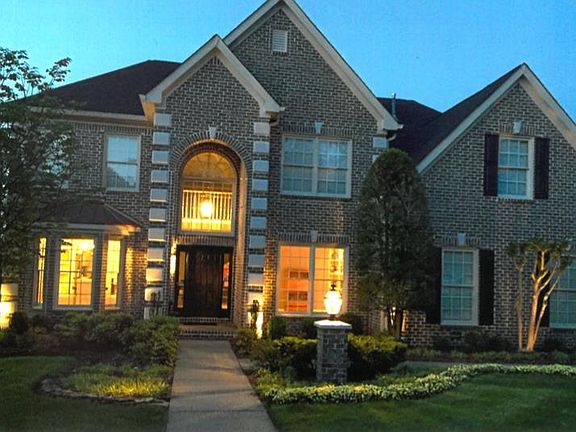 2nd image of 246 McLean Ct