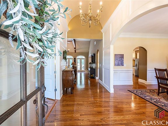 3rd image of 1020 Riverhill Court