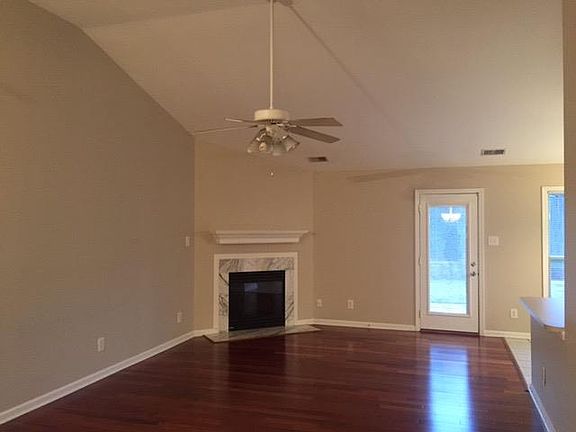 4th image of 4849 Brennen Dr
