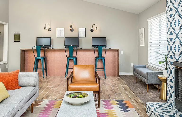 The Gregory North and South Apartment Homes — Photo 10