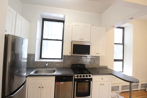 Rented by Luxor Homes & Investment Realty | media 24