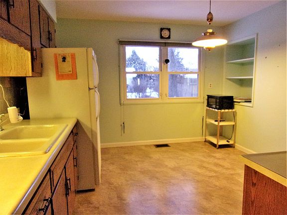 5th image of 1117 Alann Dr