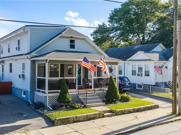 27 Cecile St, Lincoln, RI 02865