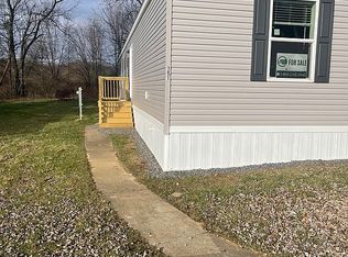 151 Rolling Valley Ln, Butler, PA 16001