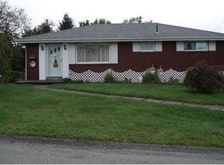 39 Central Ave, North Versailles, PA 15137