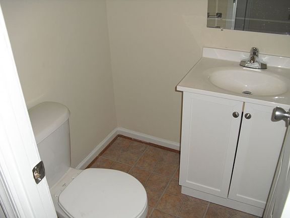 5th image of 4 Red Fern Ln