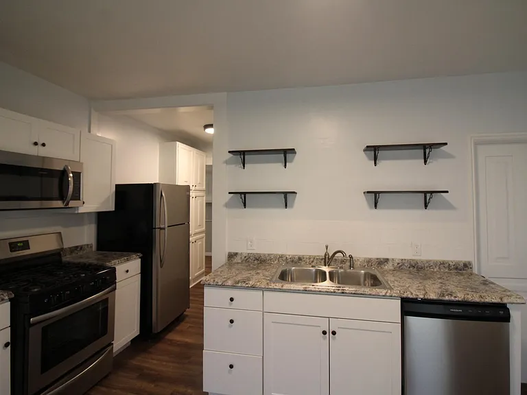 260 Straight Ave SW — Photo 3
