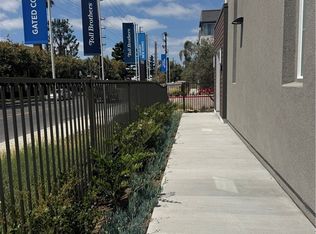 707 S Lyon St, Santa Ana, CA 92705