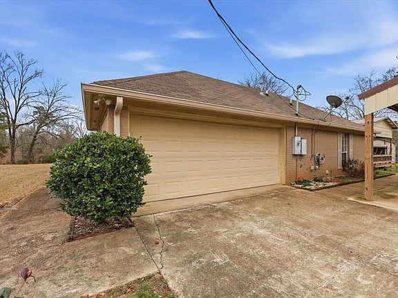 4th image of 263 Charlie James Rd