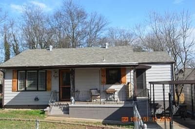 2nd image of 1718 Fay St