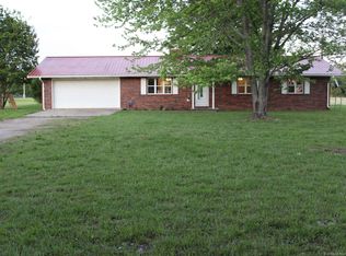 101743 S 4650th Rd, Sallisaw, OK 74955