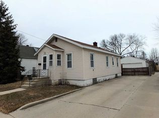 1151 Klaus St, Green Bay, WI 54302