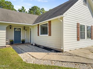 2300 Lewis Gate Dr, Gautier, MS 39553