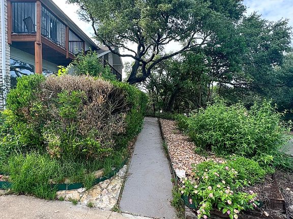 2nd image of 6106 Shadow Valley Dr #A