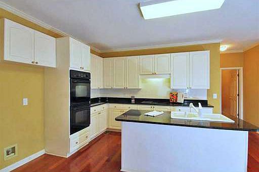 4th image of 187 Colonial Dr