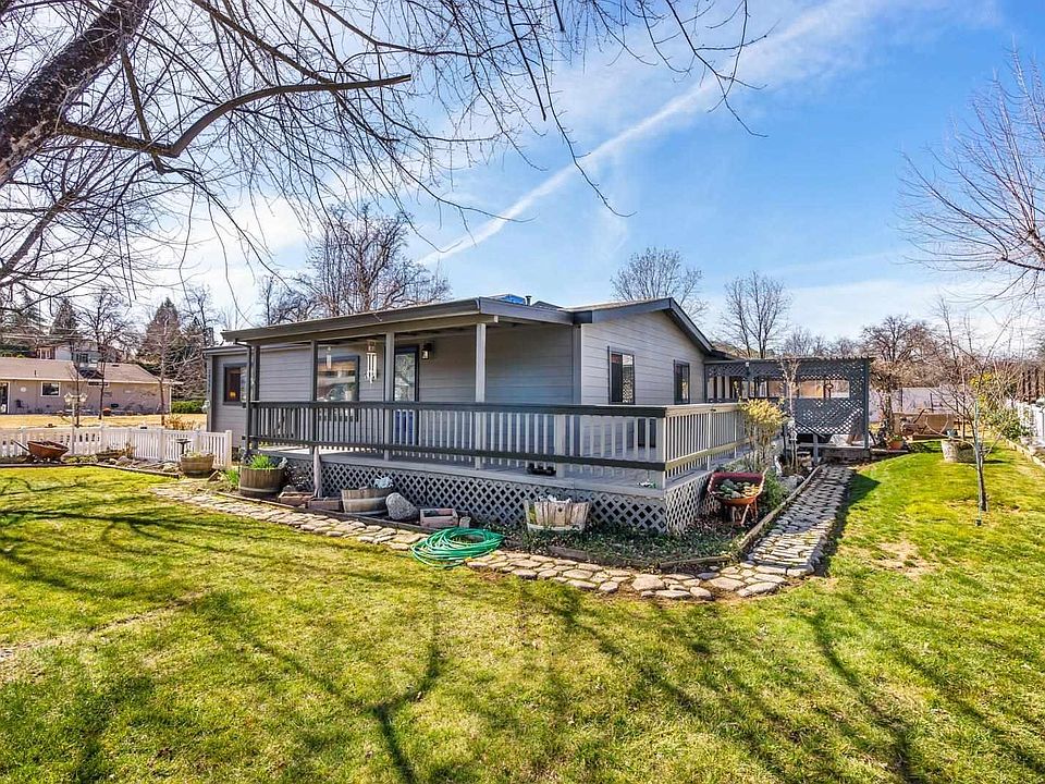 1st image of 20594 Adams Ct