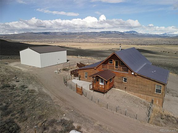 2nd image of 1120 County Road 743