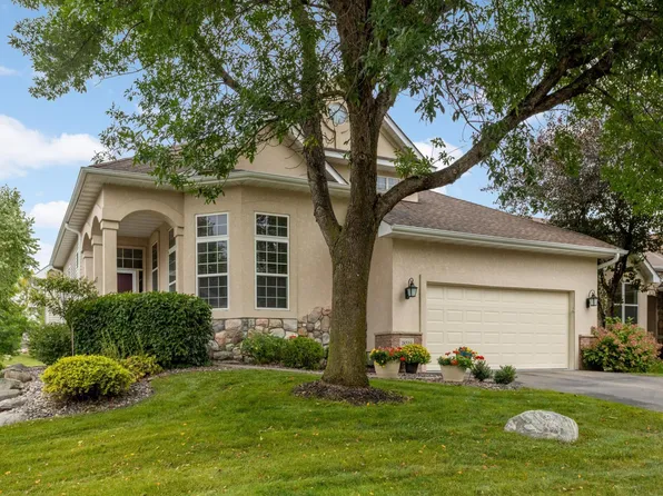 18519 Farmstead Cir, Eden Prairie, MN 55347