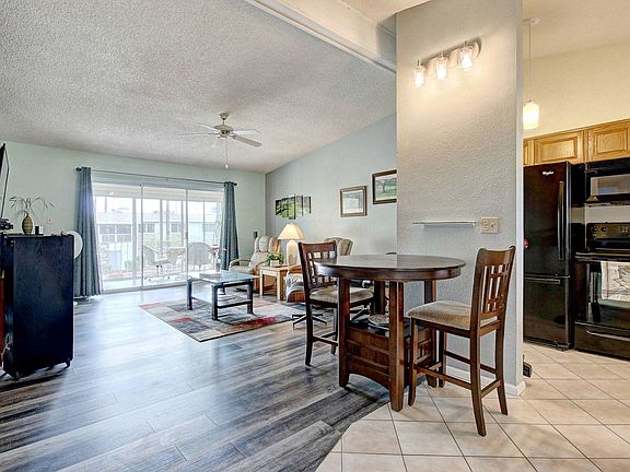 4th image of 10808 N Fairway Ct E #230