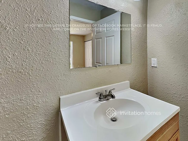 614 W Windhorst Rd — Photo 17
