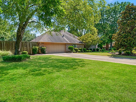 3rd image of 2850 Willow Bnd