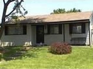 896 Maurine Dr, Columbus, OH 43228