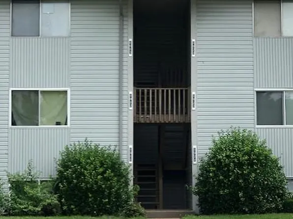 1913 Gascony Parc Dr #1913, Lake Saint Louis, MO 63367