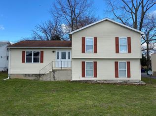 110 Runyan Rd, Selinsgrove, PA 17870