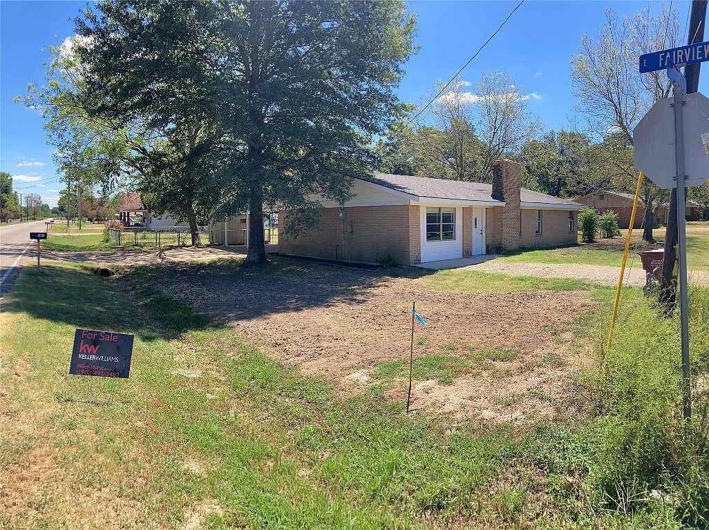 605 S Bois D Arc St D, Blossom, TX 75416 MLS 20366256 Zillow