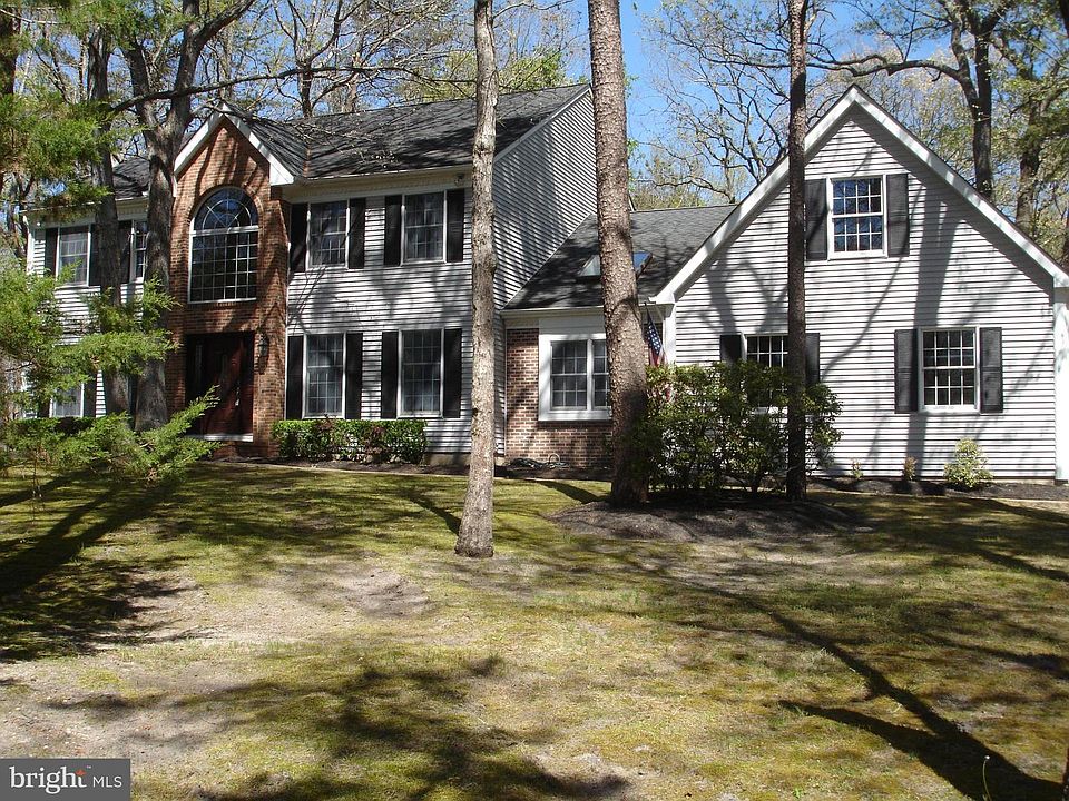 1st image of 581 McKendimen Rd