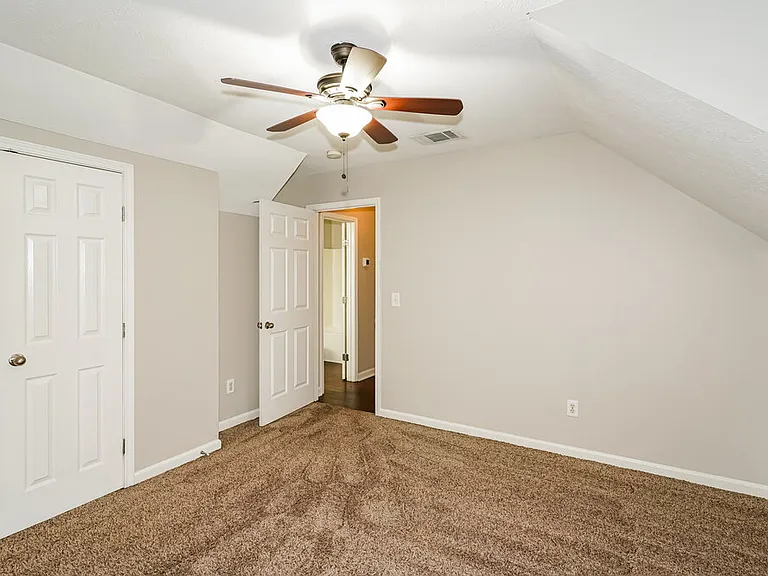 725 Holland Ridge Dr — Photo 14