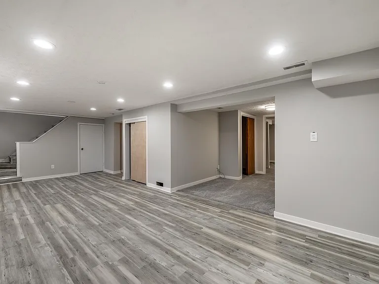 812 S 49th St — Photo 12