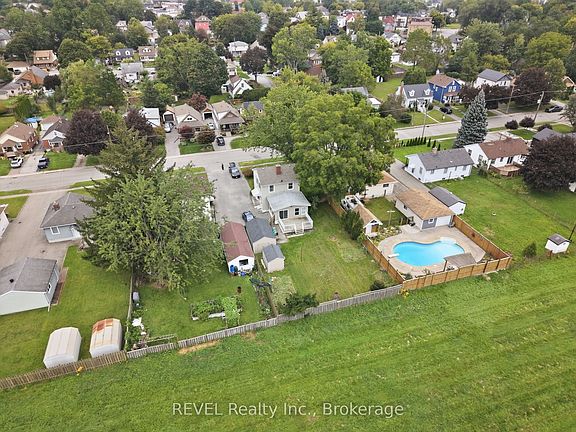 5th image of 5892 Murray St